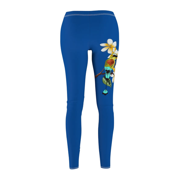 Estos leggings para mujer presentan un diseño impactante que rinde homenaje a Nicaragua. Adornados con la flor nacional del país, Sacuanjoche, y el momoto de cejas turquesas, también conocido como "Guardabarranco", estos calzas son una hermosa representación de la cultura del país. La palabra "Nicaragua" aparece elegantemente en oro oscuro, añadiendo un toque de sofisticación al diseño.